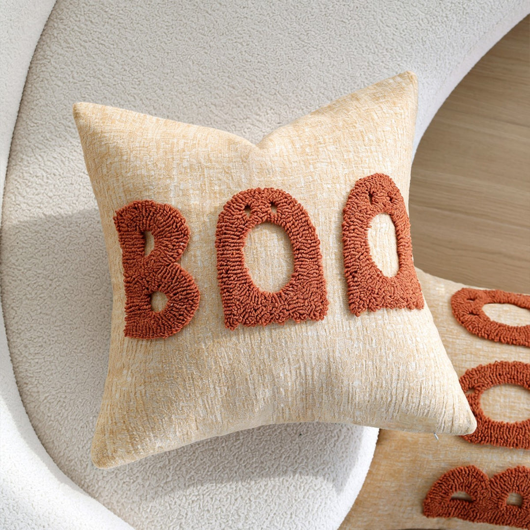Decorative pillow with playful lettering