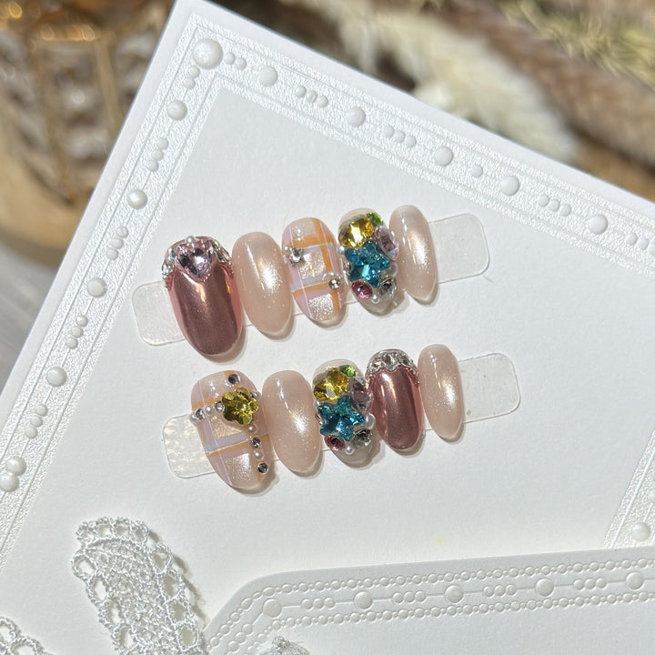 Artistic Themed Nail Art Set Stornfield
