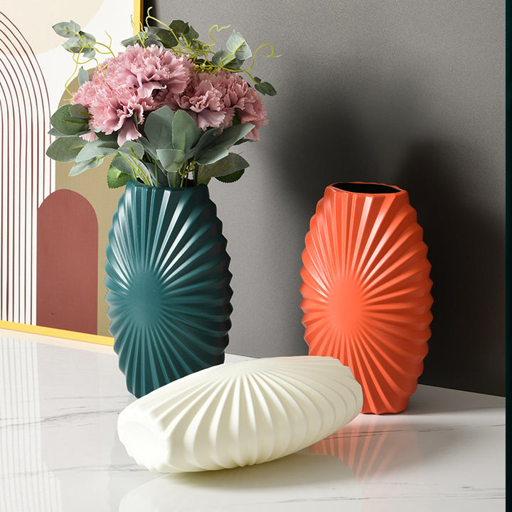 Decorative Ridged Flower Vase Stornfeild