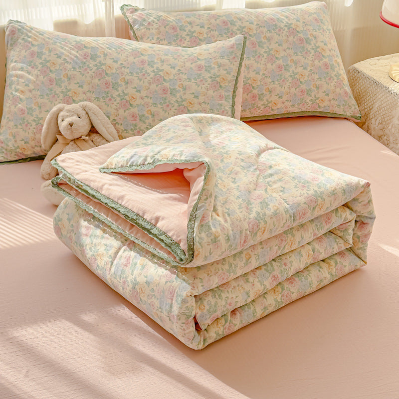 Floral Pattern Quilt Blanket