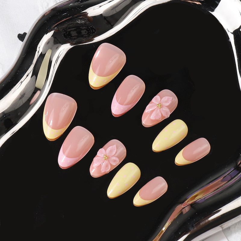 Floral Elegant Press-On Nail Set Stornfield