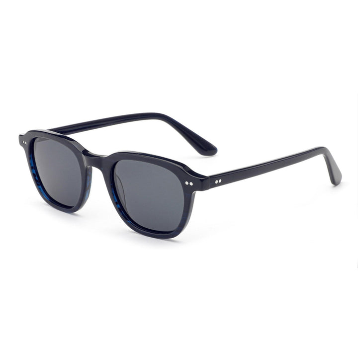 Ladies sunglasses in charming vintage style with a sturdy plastic frame Stornfield