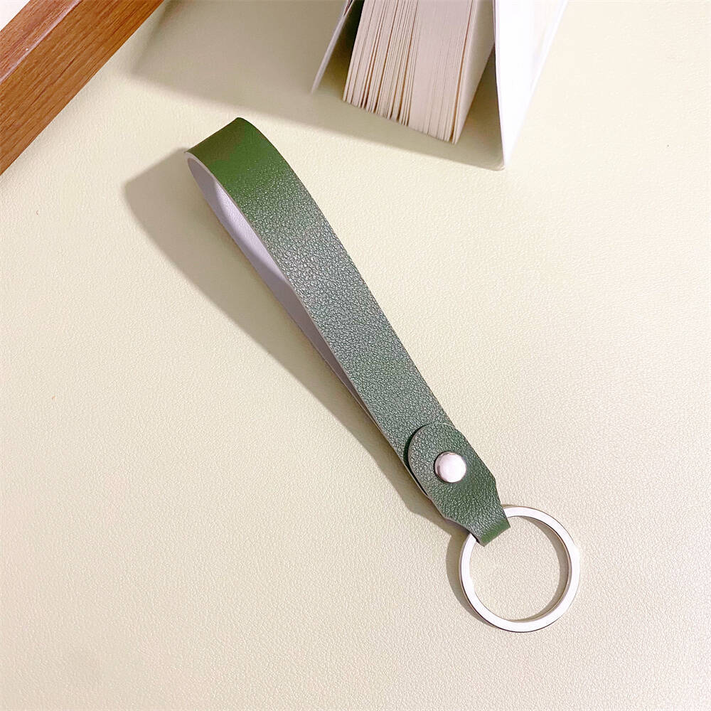 Premium Leather Keyring Holder Stornfield