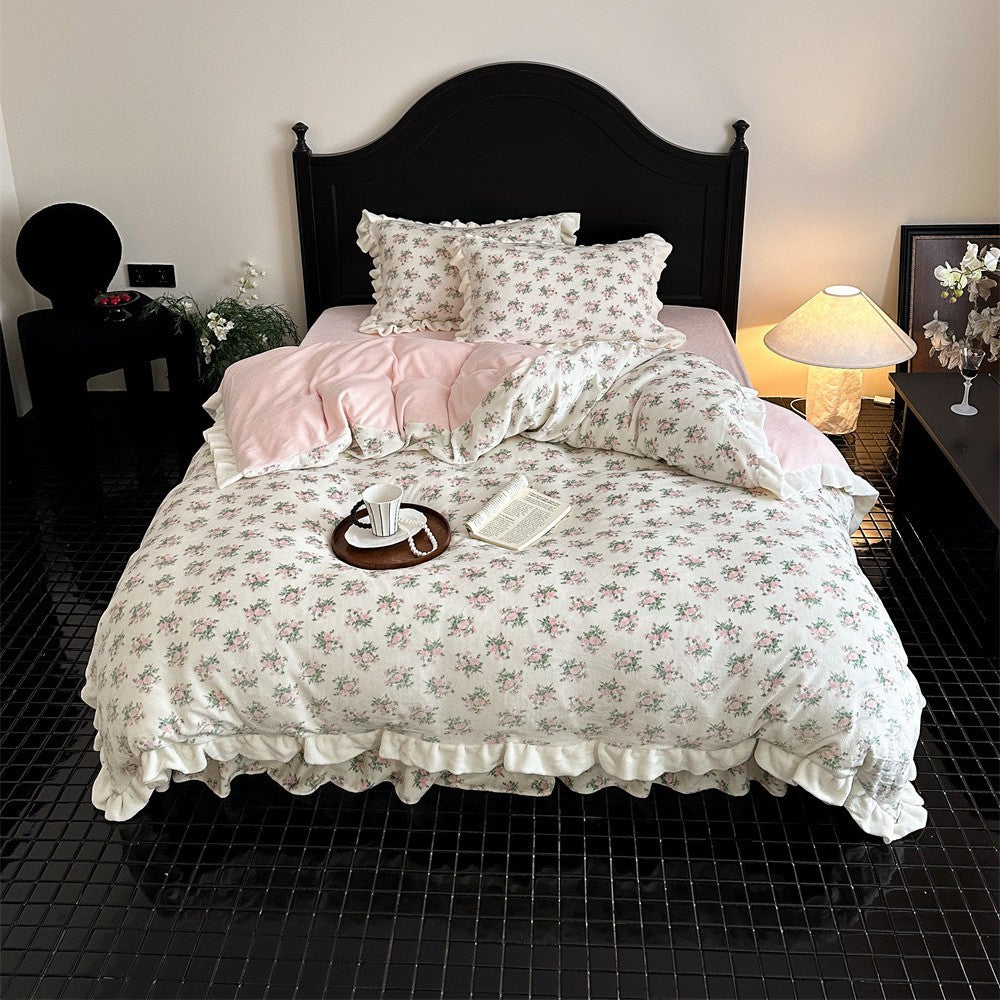 Floral Ruffled Cotton-Look Duvet Cover Set with Decorative Pillow Shams