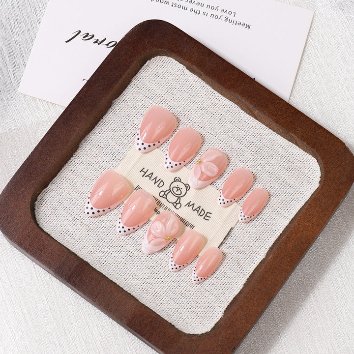 Stylish Press-On Nail Set Stornfield