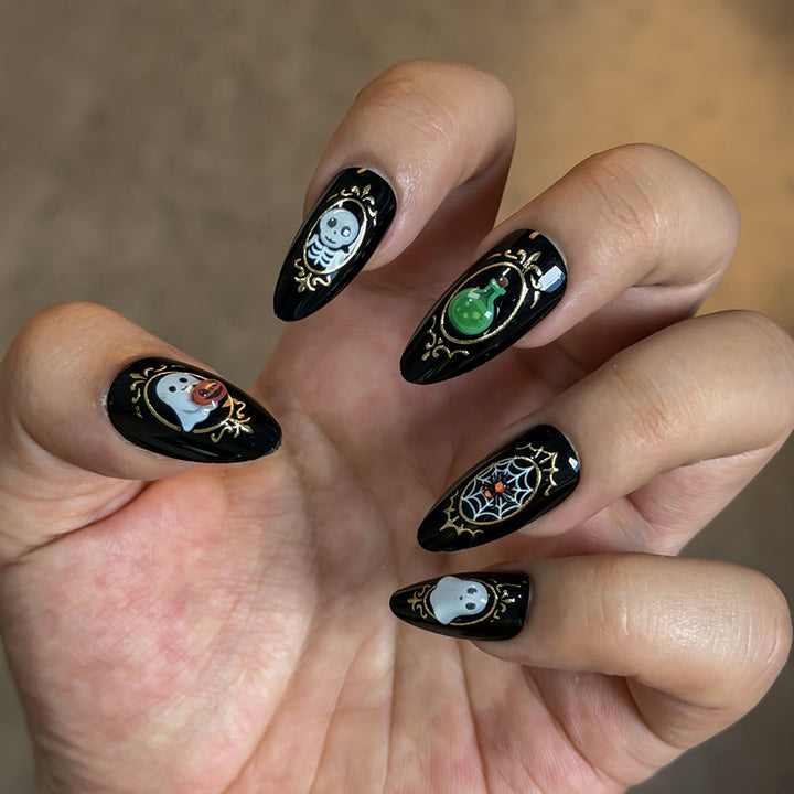 Decorative Themed Press-On Nail Set Stornfield