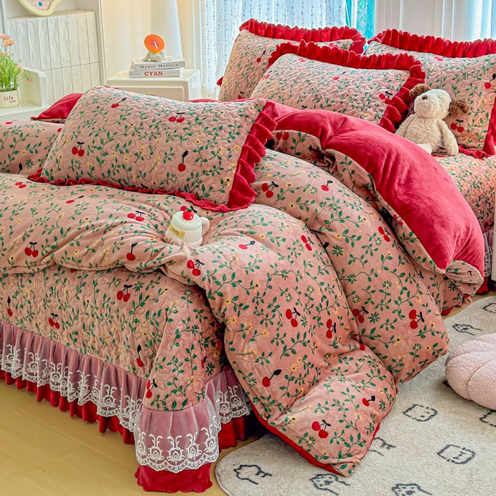 Cozy Heart-Printed Bedding Set