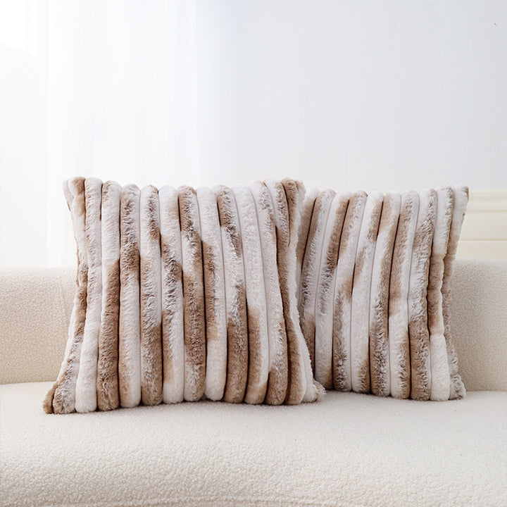 Square cushion cover made of wavy artificial fur with ribbed tube structure Stornfield