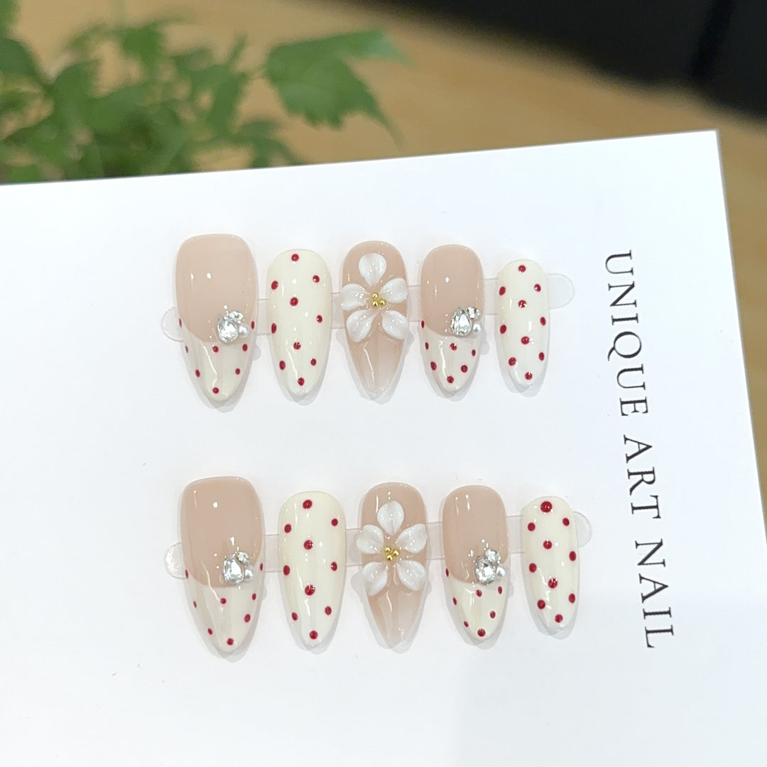 Floral Press-On Nail Art