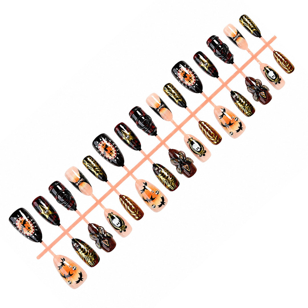 Creative nail art set with spooky Halloween motifs Stornfield