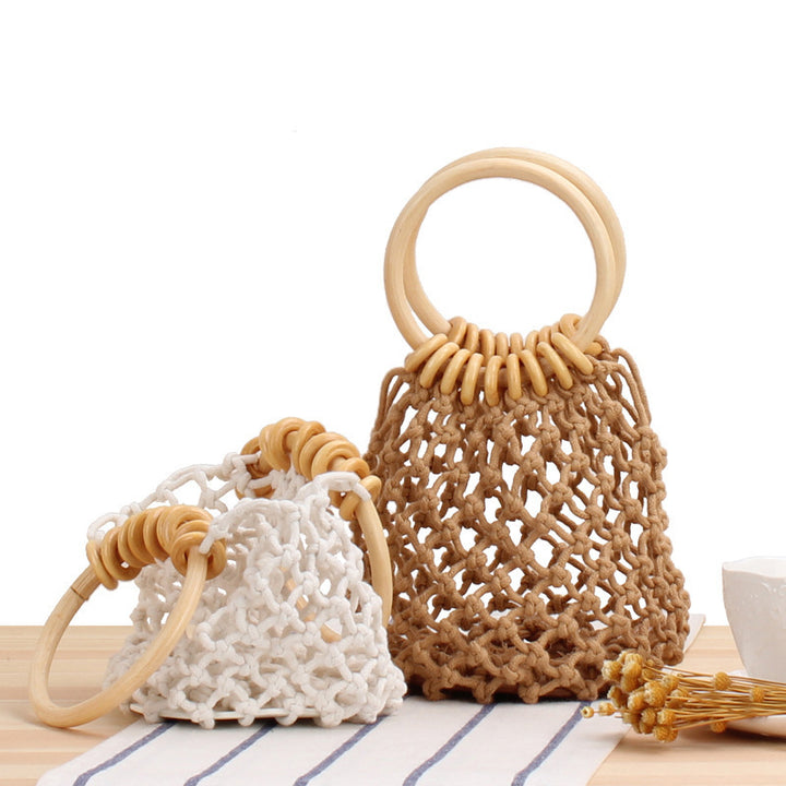Elegant mesh handbag with wooden handles Stornfield