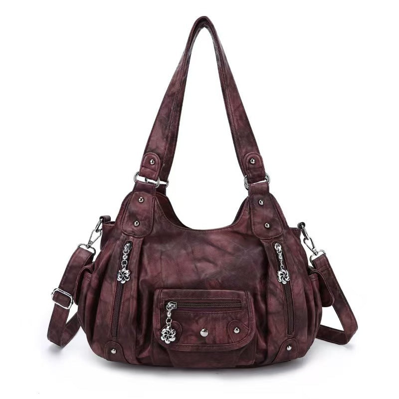 Fashionable shoulder bag with elegant details Stornfield