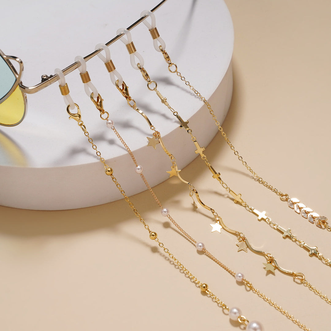 Fashionable Star-Embellished Eyewear Chain Stornfield