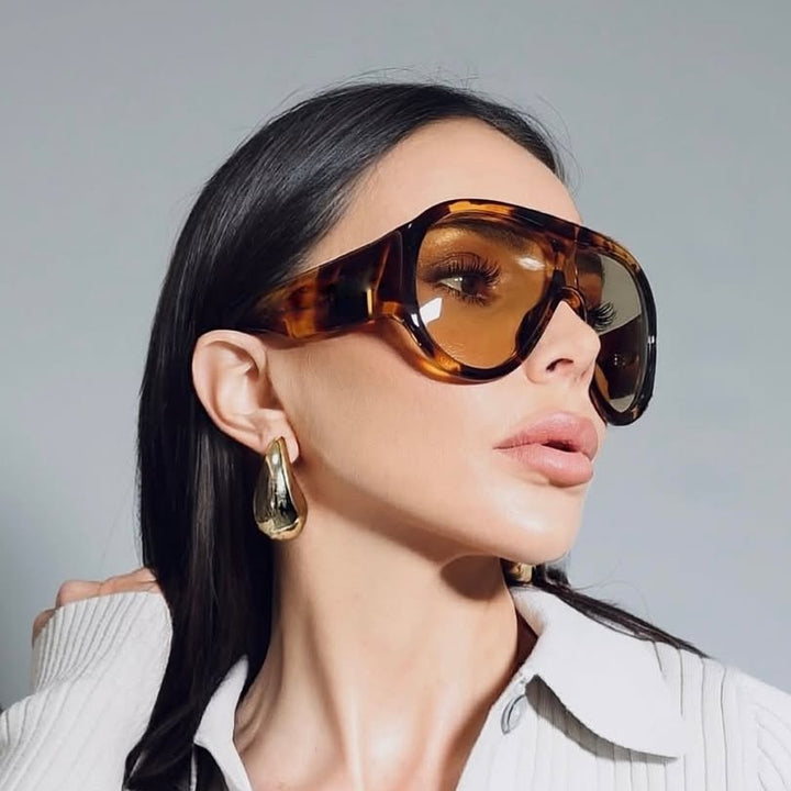 Women's oversized sports sunglasses in retro-inspired design Stornfield