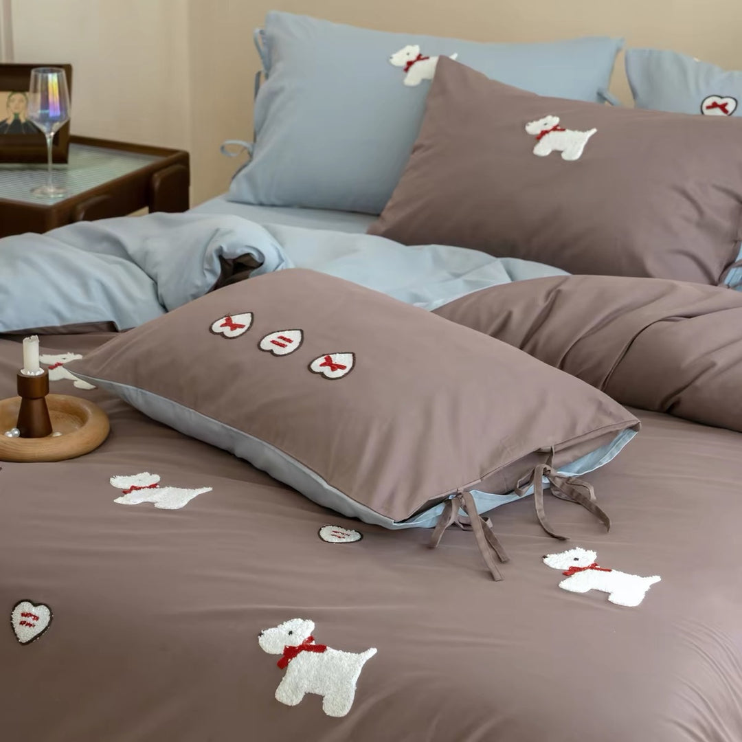 Embroidered Cotton Sateen Duvet Cover Set with Appliqué Dog Motifs and Reversible Pillowcases