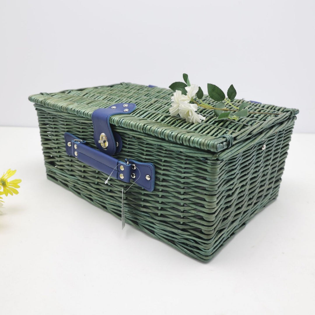 Ladies picnic basket with extensive equipment options and stylish interior lining Stornfield