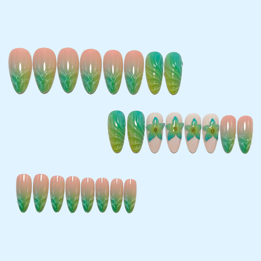 Artificial nails with playful floral design Stornfield