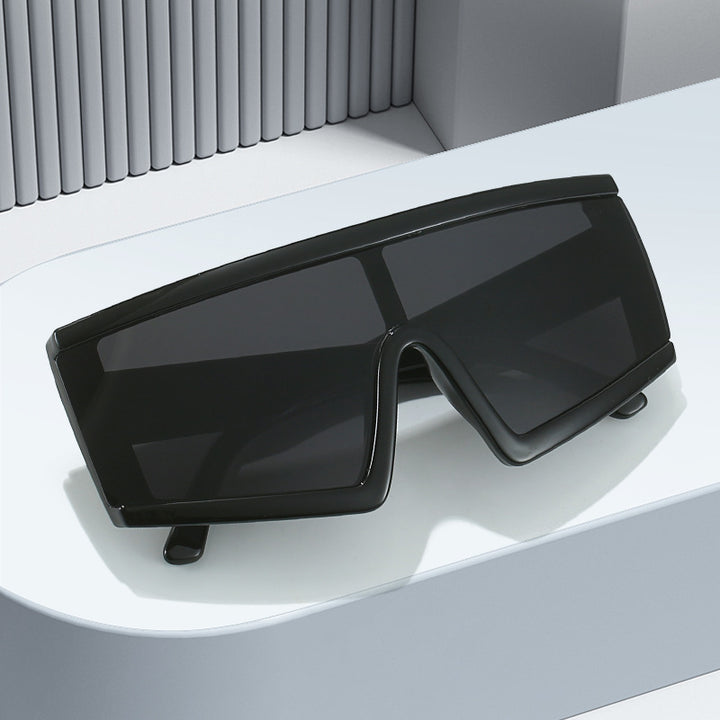 Women's sporty sunglasses with wide, scratch-resistant lens and UV protection Stornfield