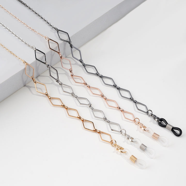 Fashion-Forward Eyewear Chain Stornfield