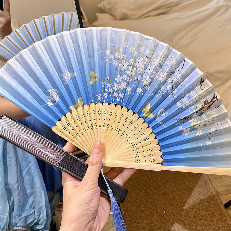 Handcrafted fan with Elegant flower pattern Stornfield