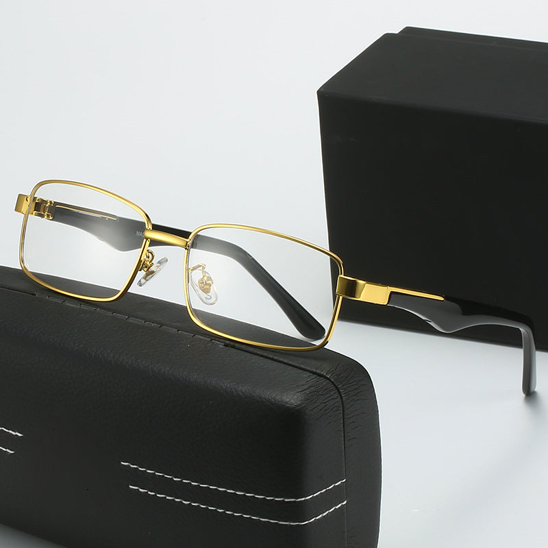 Women's corrective glasses with elegant gold-colored frame and stylish design Stornfield