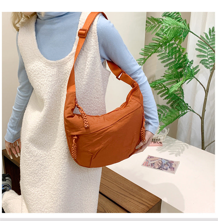 Comfortable shoulder bag with practical compartments Stornfield