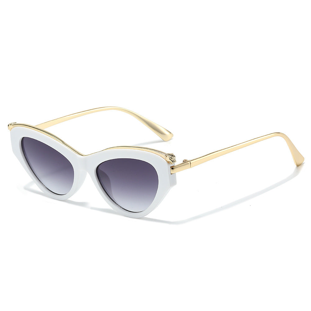 Glamorous Cat-Eye Sunglasses with Gradient Lenses Stornfield
