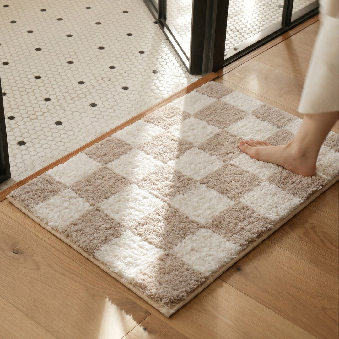 Plush Checkered Bath Mat
