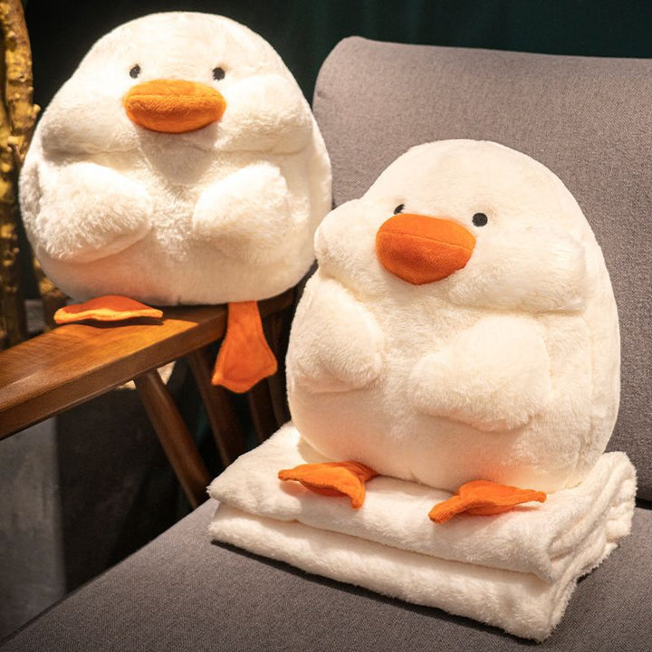 Squirrel-shaped cuddle pillow Stornfield