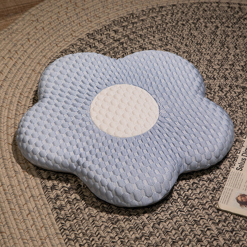 Flower cushion with breathable surface Stornfield
