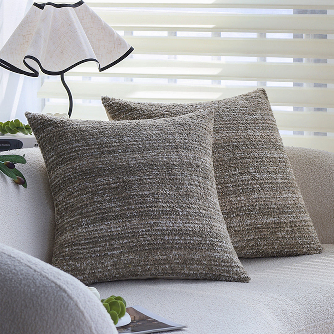 Structured decorative pillows