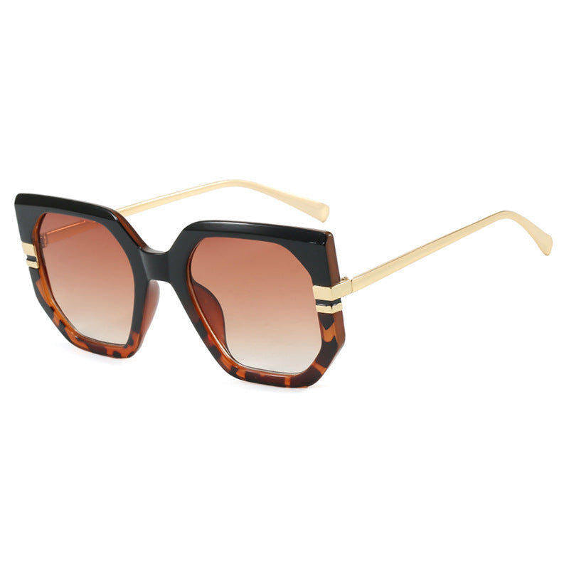 Women's geometric sunglasses with luxurious gold frame and polarized lenses Stornfield
