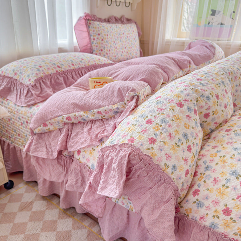 Playful Animal-Themed Ruffled Bedding Set