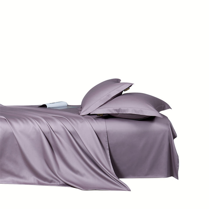 Cooling satin bedding set with anti-wrinkle finish and concealed zipper