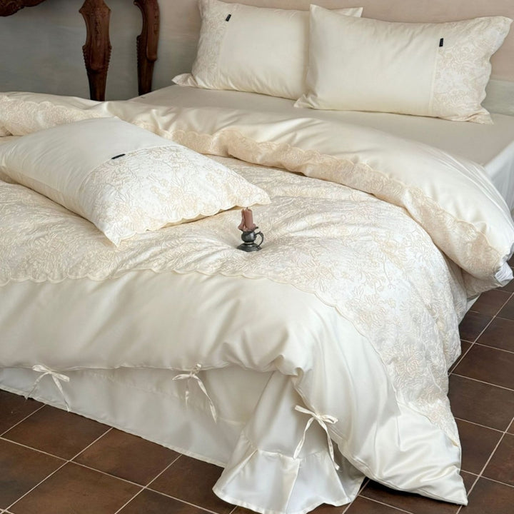 Bed linen set in linen-satin mix with floral relief jacquard and ties
