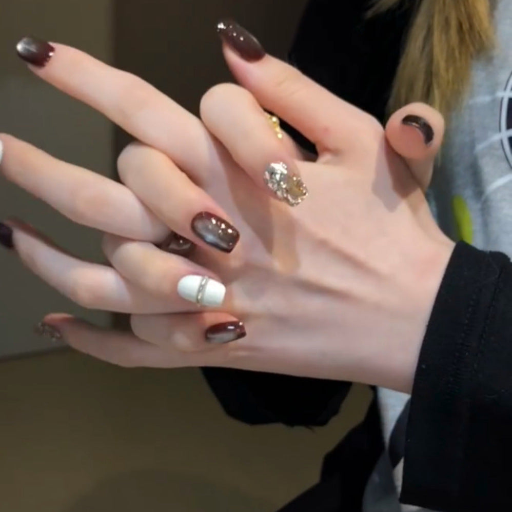Artificial nails with elegant glitter pattern Stornfield