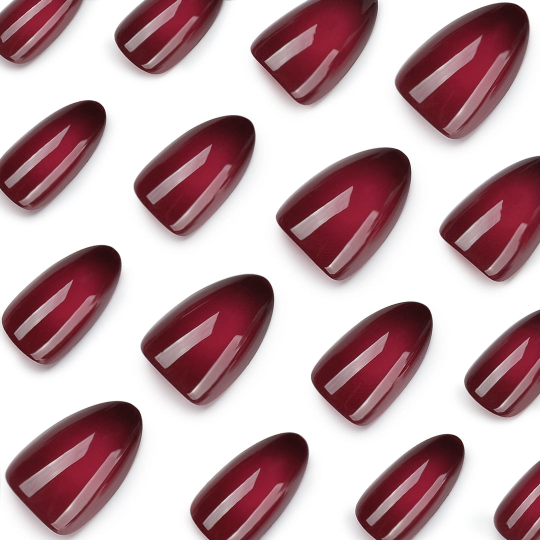 Elegant Stiletto Nails with Gentle Gradient Stornfield