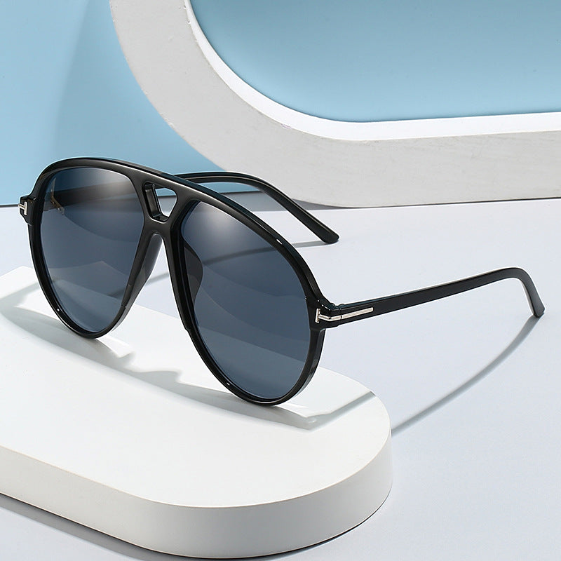 Women's oversized sunglasses in modern avant-garde design Stornfield