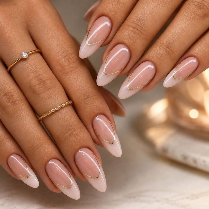 Elegant Artificial Nails with Gold Accents Stornfield