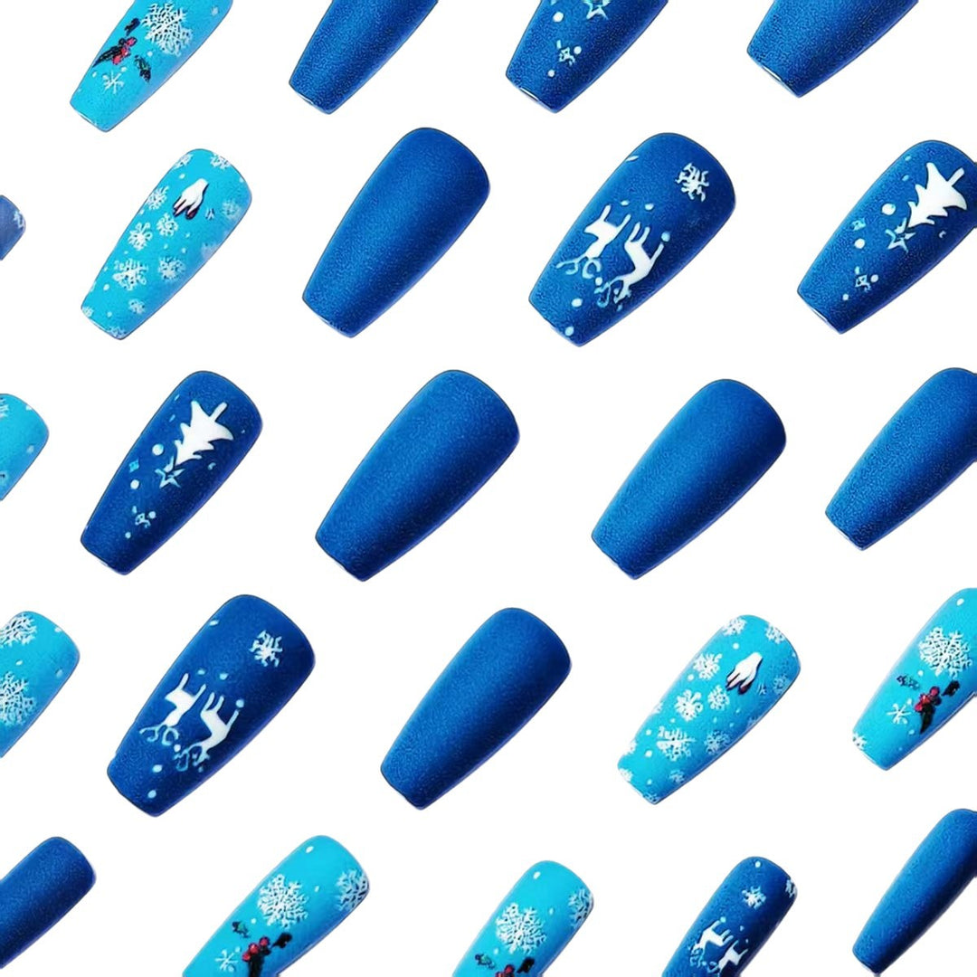 Artificial nails with festive winter design Stornfield