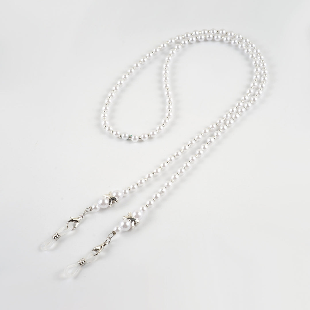 Elegant Beaded Eyewear Chain Stornfield