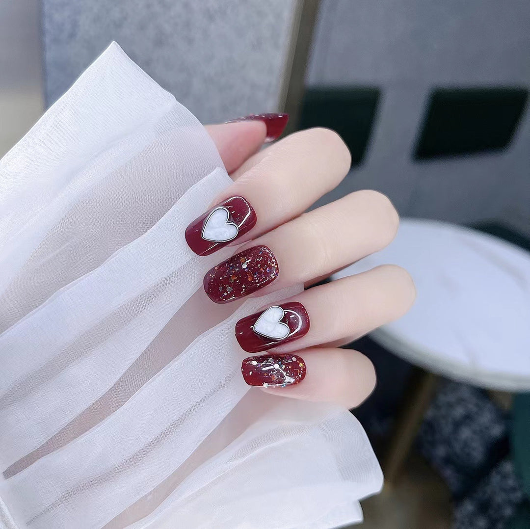 Glamorous Heart Design Press-On Nails Stornfield