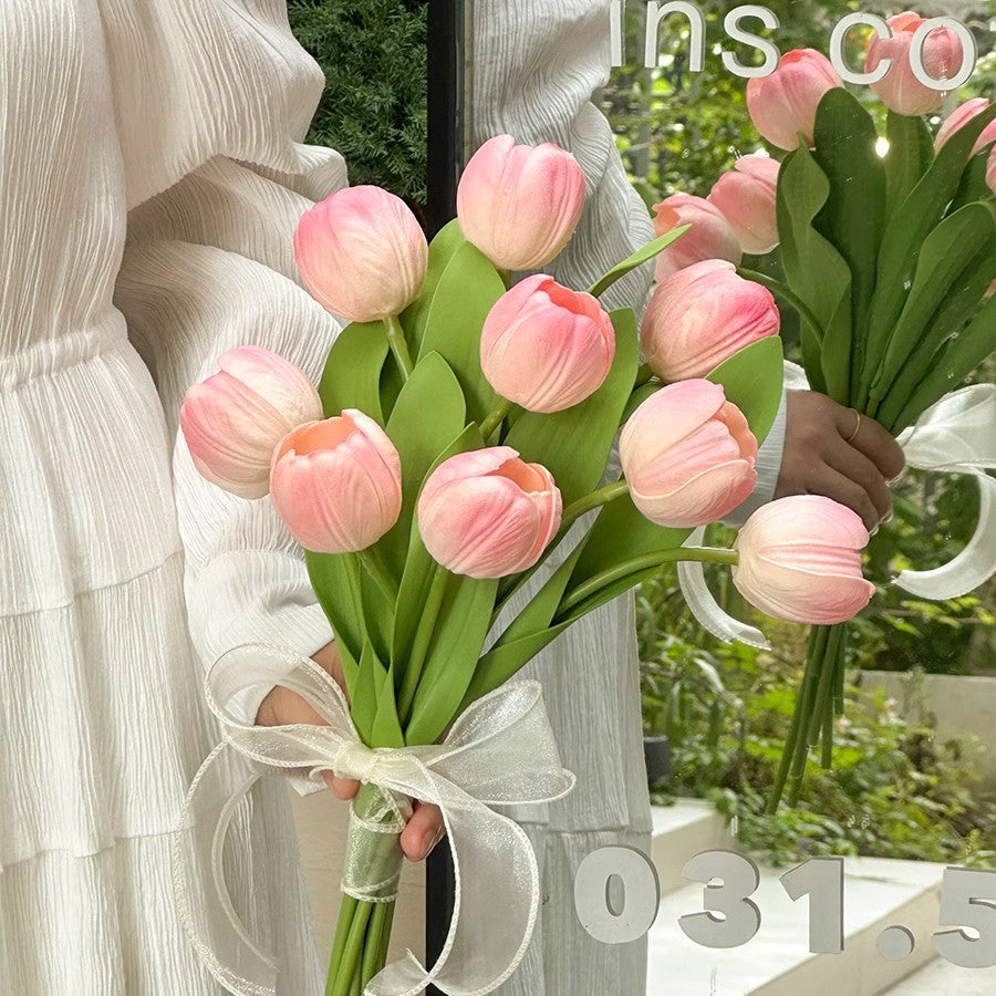Realistic Tulip Flower Bouquet