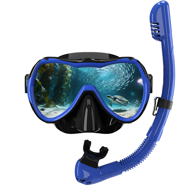 Diving mask with wide field of vision by Stornfield