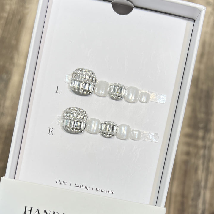 Decorative Crystal-Embellished Hair Clip Set Stornfield