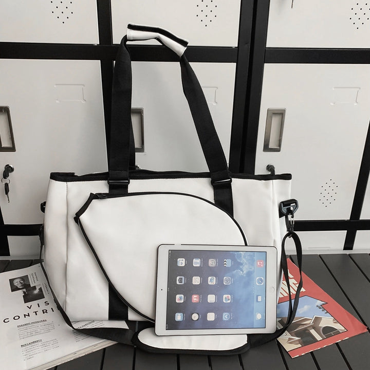 Practical sports and travel bag with ergonomic design Stornfield