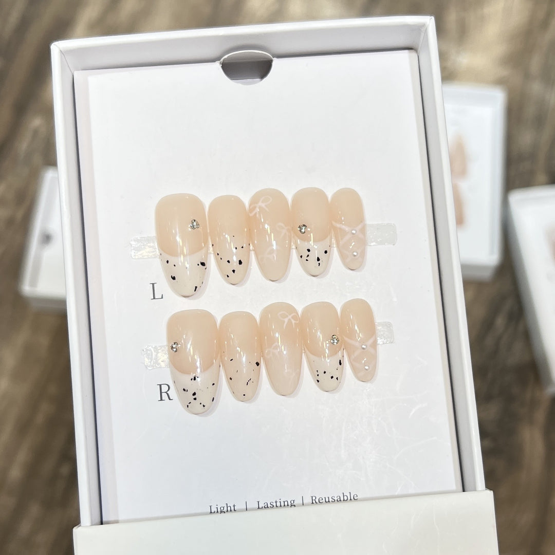 Handmade Decorative Press-On Nail Set Stornfield