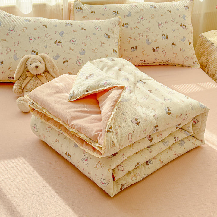 Floral Pattern Quilt Blanket