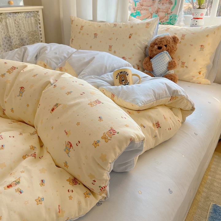 Cute Bear-Themed Bedding Set