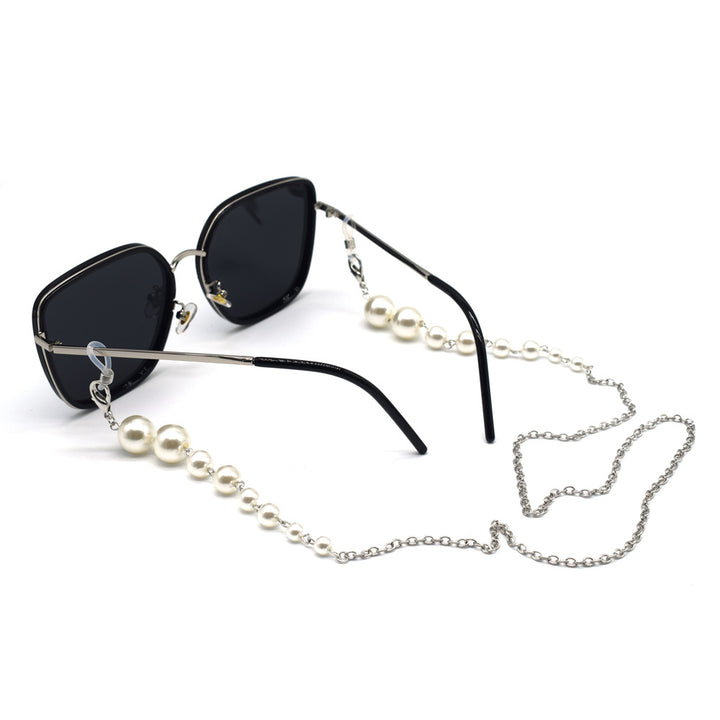 Elegant Pearl and Silver Eyewear Chain Stornfield